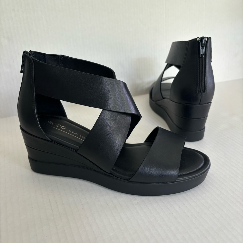 Ecco Elevate Black Leather Platform Wedge Sandal Wide Strap Size‎ 37EU, 6US - Picture 15 of 16